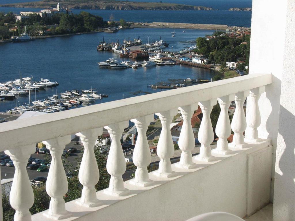 Orion Guest House Guest house 3*