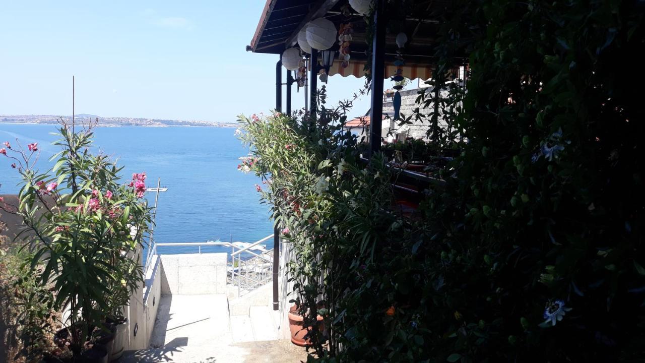 Orion Guest House 3*